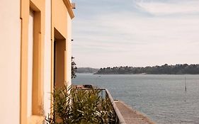 Hotel De La Vallee